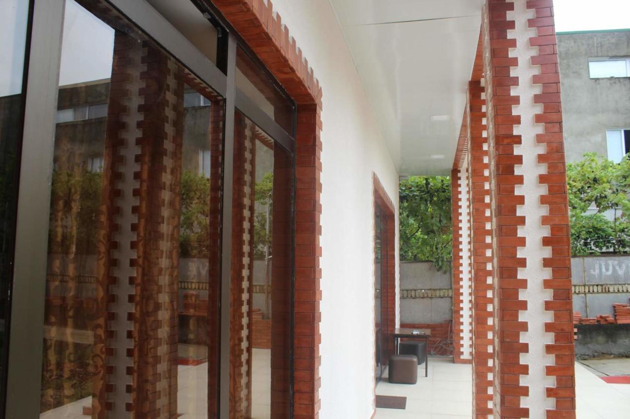 Hotel Rio Kutaisi Bagian luar foto