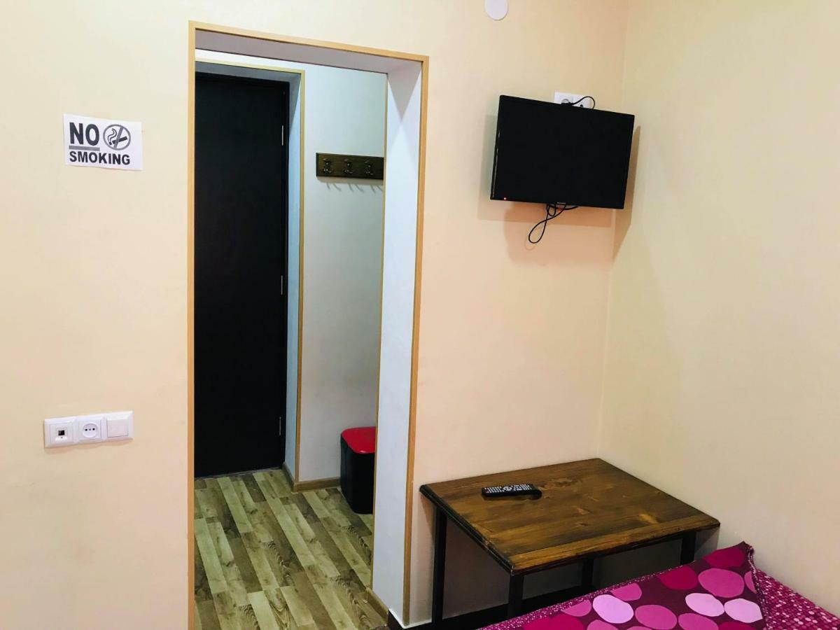 Hotel Rio Kutaisi Bagian luar foto