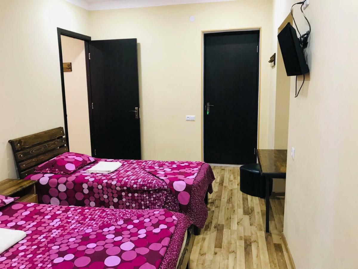 Hotel Rio Kutaisi Bagian luar foto