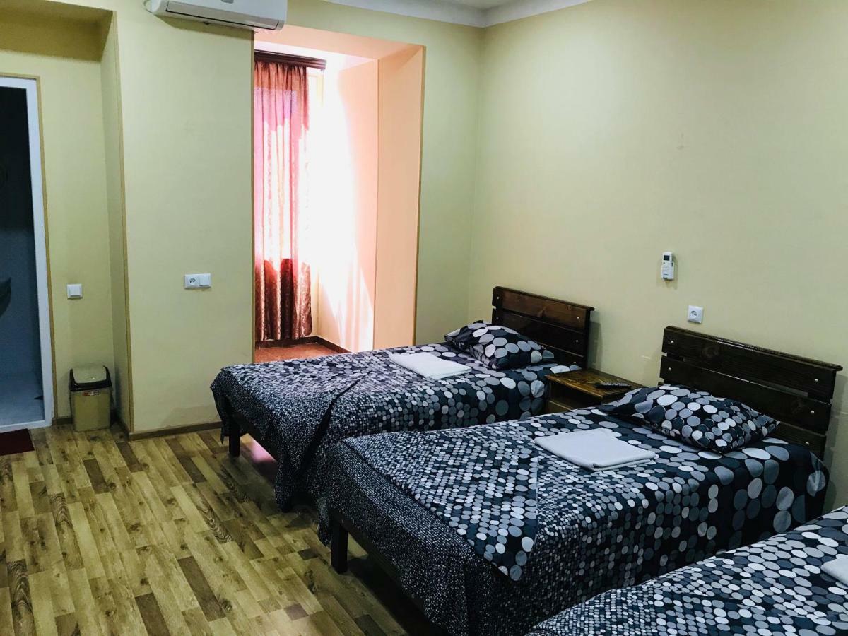 Hotel Rio Kutaisi Bagian luar foto