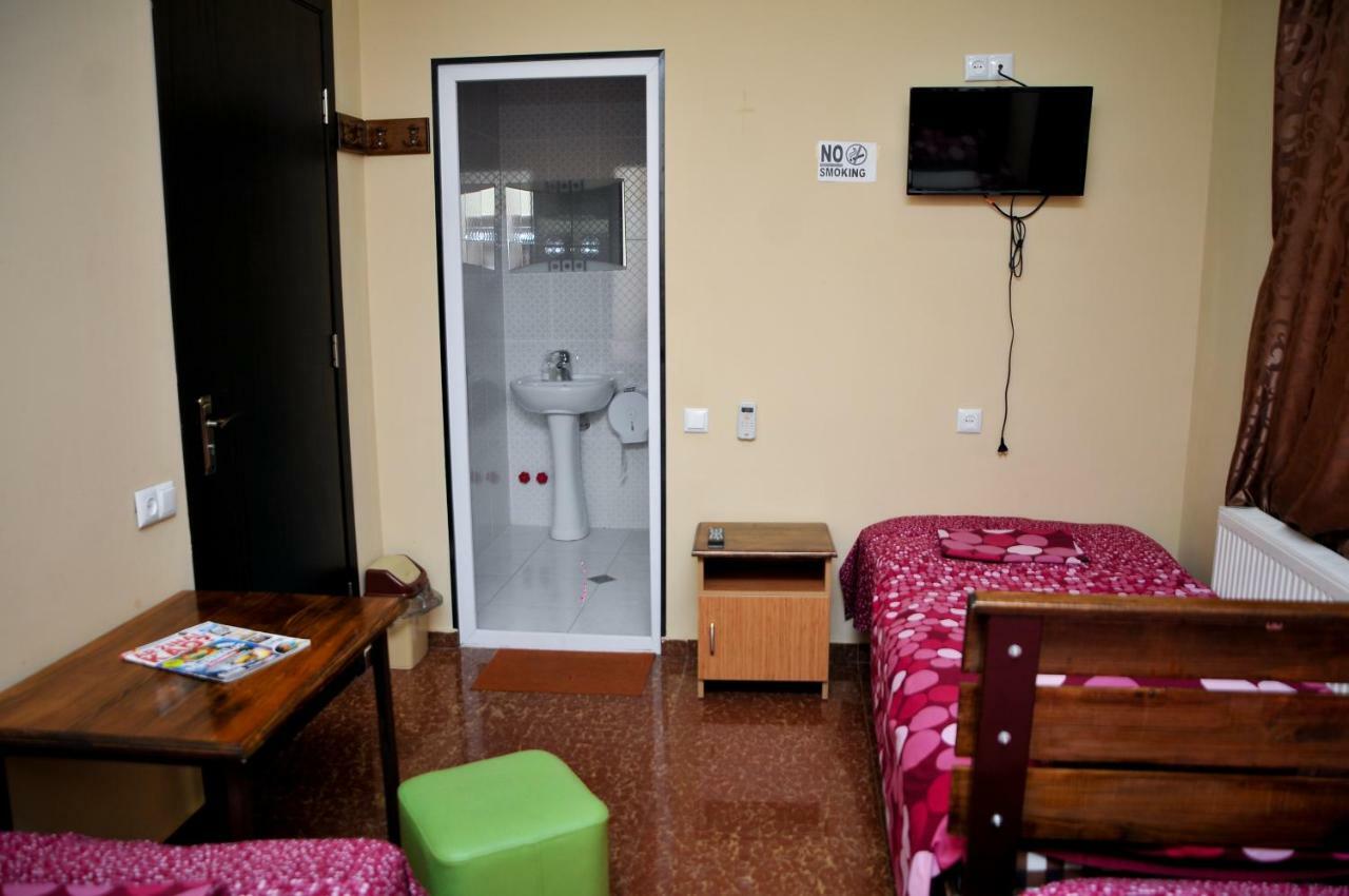 Hotel Rio Kutaisi Bagian luar foto